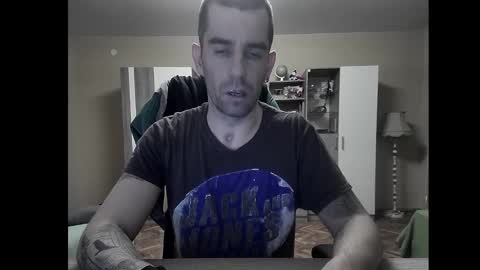 Runaway online show from December 2024 10:45:01 PM