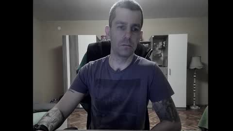 Runaway online show from January 2025 08:00:01 PM