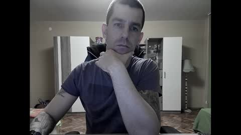 Runaway online show from February 2025 08:59:02 PM