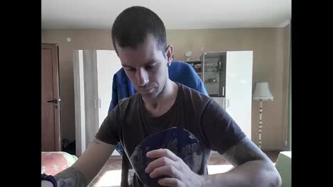 Runaway online show from February 2025 08:48:02 AM