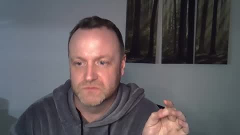 Snapshot of blue_eyes_paul chatting on April 2026 04:46:01 AM blue_eyes_paul online show from April 2026 04:46:01 AM