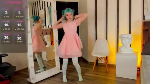 Snapshot of blue_nymph1 chatting on January 2025 10:25:02 AM Alice online show from January 2025 10:25:02 AM