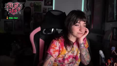 Blue online show from October 2025 12:33:02 AM