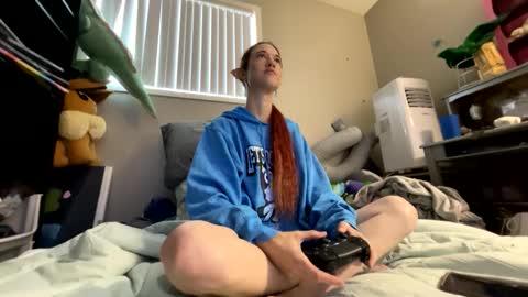 Snapshot of bluebloodednorsewitch chatting on September 2025 05:05:02 PM bluebloodednorsewitch online show from September 2025 05:05:02 PM