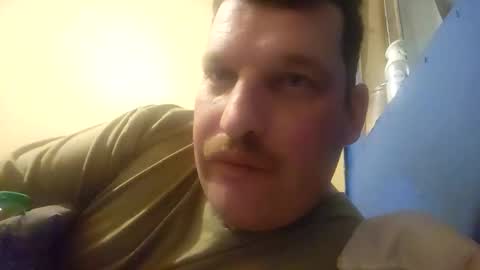 Snapshot of bluedemoneyes1986 chatting on January 2025 04:28:02 AM bluedemoneyes1986 online show from January 2025 04:28:02 AM