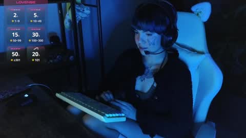 Blue online show from December 2024 04:15:02 AM