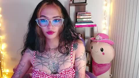Im Abril .. Nice to meet you  thumb up me please its important  INDEPENDENT MODEL online show from September 2025 01:16:02 AM
