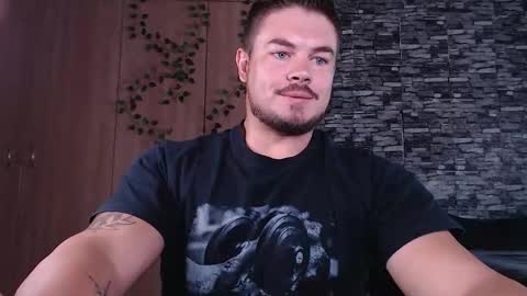 blueeyeboy0 online show from February 2026 07:39:02 AM