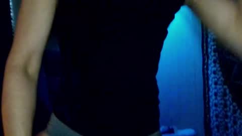 Blueeyedlie online show from March 2025 02:37:01 PM