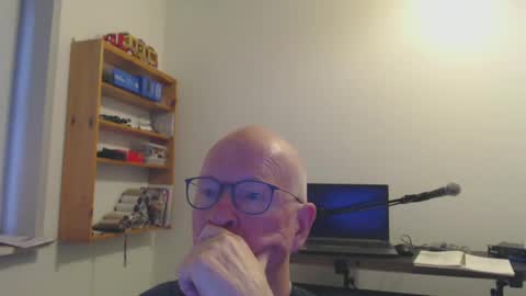 Snapshot of blueeyesn8 chatting on December 2024 09:13:01 AM blueeyesn8 online show from December 2024 09:13:01 AM