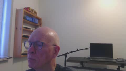 Snapshot of blueeyesn8 chatting on January 2025 08:43:01 AM blueeyesn8 online show from January 2025 08:43:01 AM