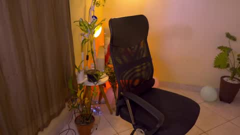 FLORAA online show from April 2026 01:50:02 PM