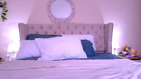 Snapshot of blueflora chatting on July 2026 03:38:01 PM FLORAA online show from July 2026 03:38:01 PM