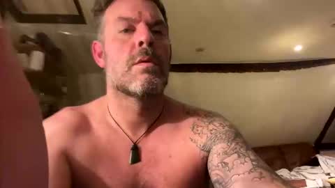 Blueyloey online show from October 2025 01:25:02 AM