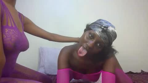 Snapshot of blushbelle chatting on October 2025 07:24:02 PM Belle online show from October 2025 07:24:02 PM