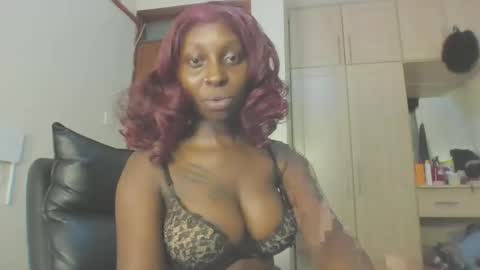 Snapshot of blushbelle chatting on March 2026 06:25:01 PM Belle online show from March 2026 06:25:01 PM