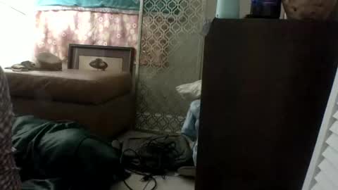 Snapshot of blushbitxh chatting on December 2024 11:01:02 AM BLUSHBITXH online show from December 2024 11:01:02 AM