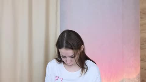 Dolores online show from November 2025 06:23:02 AM