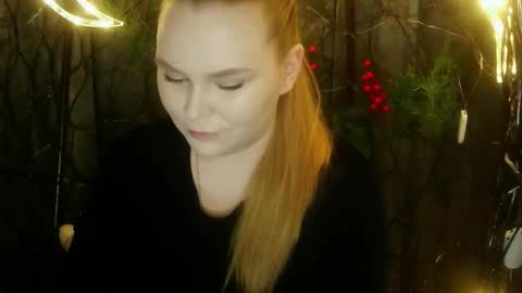 blushing_star online show from January 2026 04:44:01 PM