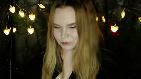 blushing_star online show from February 2026 04:13:02 PM