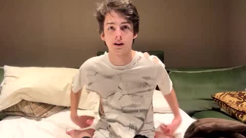 Snapshot of bluskyzz chatting on February 2025 08:14:02 PM BluSky online show from February 2025 08:14:02 PM