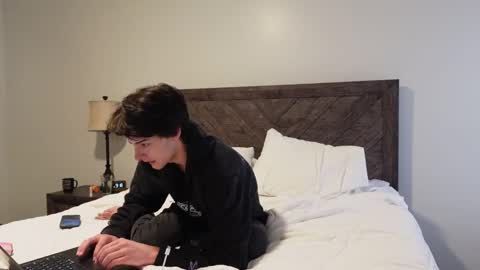 Snapshot of bluskyzz chatting on February 2025 05:26:02 PM BluSky online show from February 2025 05:26:02 PM