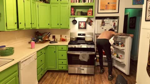 Snapshot of bnczuperzexy chatting on April 2026 01:47:02 AM ZuperZexyZounds online show from April 2026 01:47:02 AM