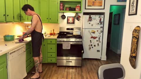 Snapshot of bnczuperzexy chatting on April 2026 06:10:01 PM ZuperZexyZounds online show from April 2026 06:10:01 PM