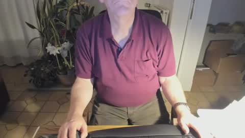 SlaveRobert online show from January 2025 04:47:01 PM