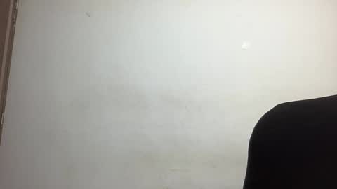 Bob  INDEPENDENT MODEL online show from December 2024 01:02:02 AM