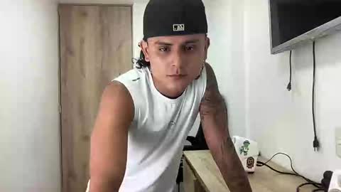 Bob  INDEPENDENT MODEL online show from October 2025 03:16:02 AM