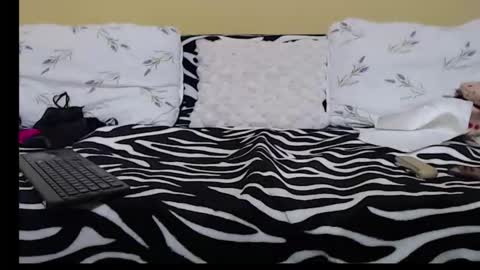 Snapshot of bobandchris33 chatting on October 2025 02:41:01 PM SlutWife online show from October 2025 02:41:01 PM