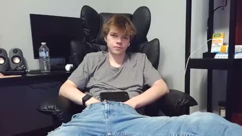 Snapshot of bobby72738 chatting on December 2025 04:06:01 AM bobby72738 online show from December 2025 04:06:01 AM