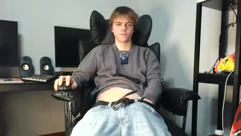 Snapshot of bobby72738 chatting on December 2025 05:02:02 AM bobby72738 online show from December 2025 05:02:02 AM