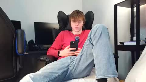 Snapshot of bobby72738 chatting on January 2026 03:42:02 AM bobby72738 online show from January 2026 03:42:02 AM