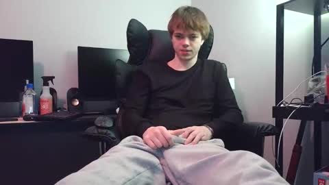 Snapshot of bobby72738 chatting on February 2026 03:54:01 AM bobby72738 online show from February 2026 03:54:01 AM