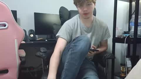 Snapshot of bobby72738 chatting on April 2026 02:49:02 AM bobby72738 online show from April 2026 02:49:02 AM