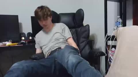 Snapshot of bobby72738 chatting on April 2026 05:52:01 AM bobby72738 online show from April 2026 05:52:01 AM