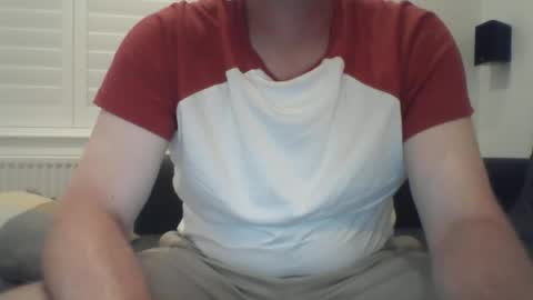 Snapshot of bobby_113 chatting on June 2026 01:00:02 AM bobby_113 online show from June 2026 01:00:02 AM