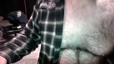 Snapshot of bobbyhill27b chatting on March 2025 02:32:01 AM BobbyHill27b online show from March 2025 02:32:01 AM