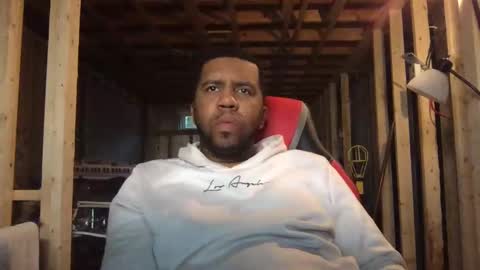 Bogarcon234 online show from October 2025 06:26:01 PM