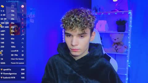 Snapshot of boicute chatting on February 2025 01:20:01 AM ALEXPVT IS OPEN online show from February 2025 01:20:01 AM