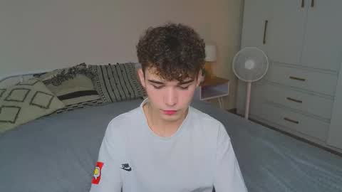 Snapshot of boicute chatting on October 2025 10:13:02 AM ALEXPVT IS OPEN online show from October 2025 10:13:02 AM