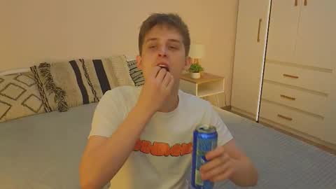 Snapshot of boicute chatting on October 2025 06:17:01 AM ALEXPVT IS OPEN online show from October 2025 06:17:01 AM