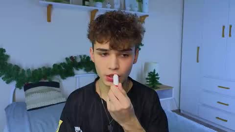 Snapshot of boicute chatting on November 2025 12:30:01 PM ALEXPVT IS OPEN online show from November 2025 12:30:01 PM