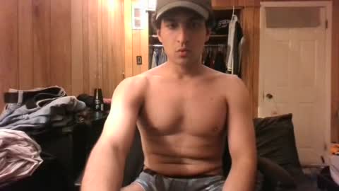Snapshot of boigym chatting on June 2026 04:35:01 AM sexy swimmer online show from June 2026 04:35:01 AM