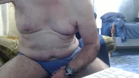 Snapshot of bolbil1 chatting on October 2025 06:30:01 PM bolbil1 online show from October 2025 06:30:01 PM