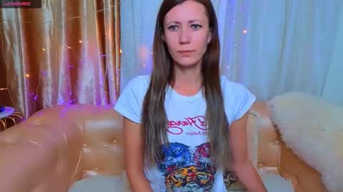 Snapshot of bom_mia_bom chatting on November 2025 12:05:01 AM Mia online show from November 2025 12:05:01 AM