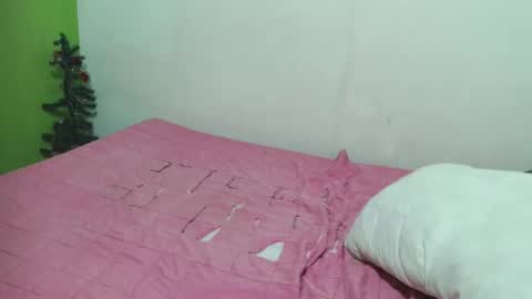 Snapshot of bombastic_darla chatting on October 2025 06:56:01 PM bombastic_darla online show from October 2025 06:56:01 PM