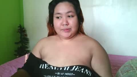 Snapshot of bombastic_darla chatting on November 2025 02:22:02 AM bombastic_darla online show from November 2025 02:22:02 AM